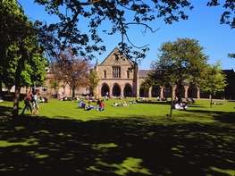 University of Aberdeen 亞伯丁大學